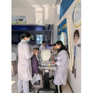 专业提供眼部保健与长期管理服务